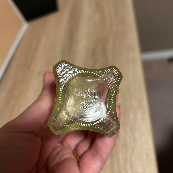 Vintage Avon perfume bottle - Picture 5 of 7